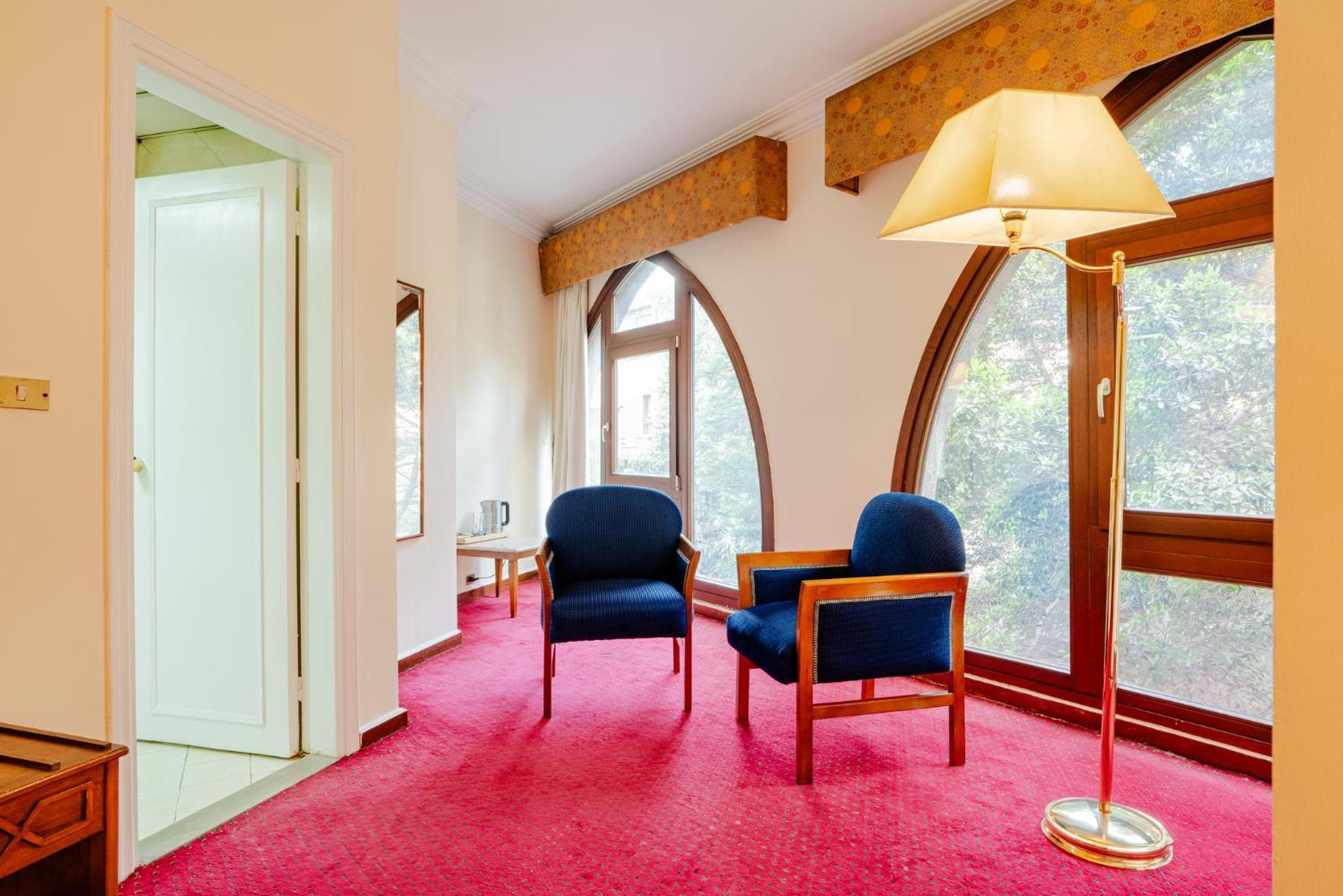 Hotel Om Kolthoom