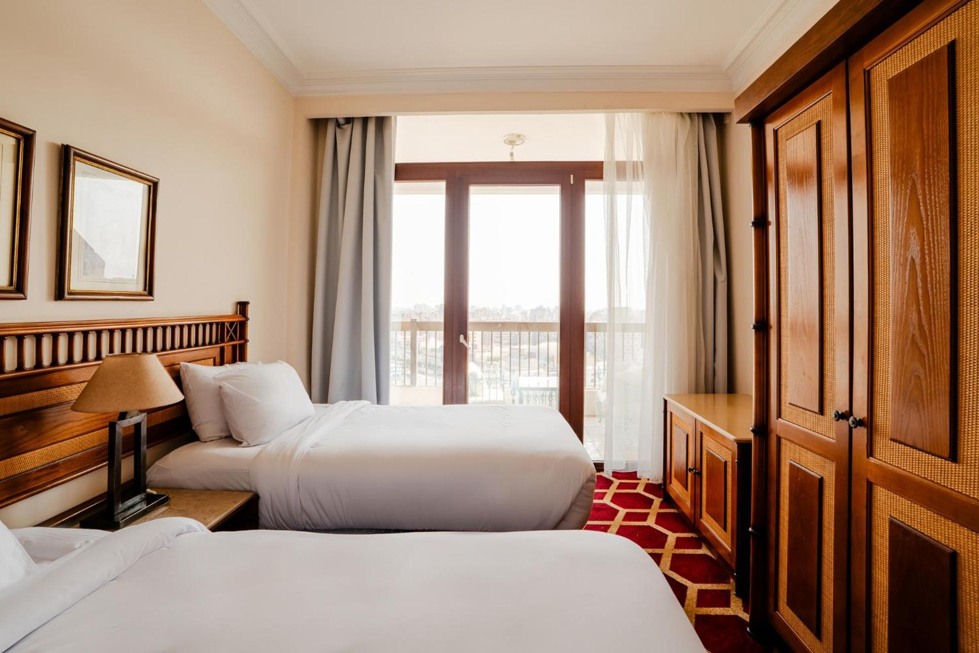 Om Kolthoom 4* Giza