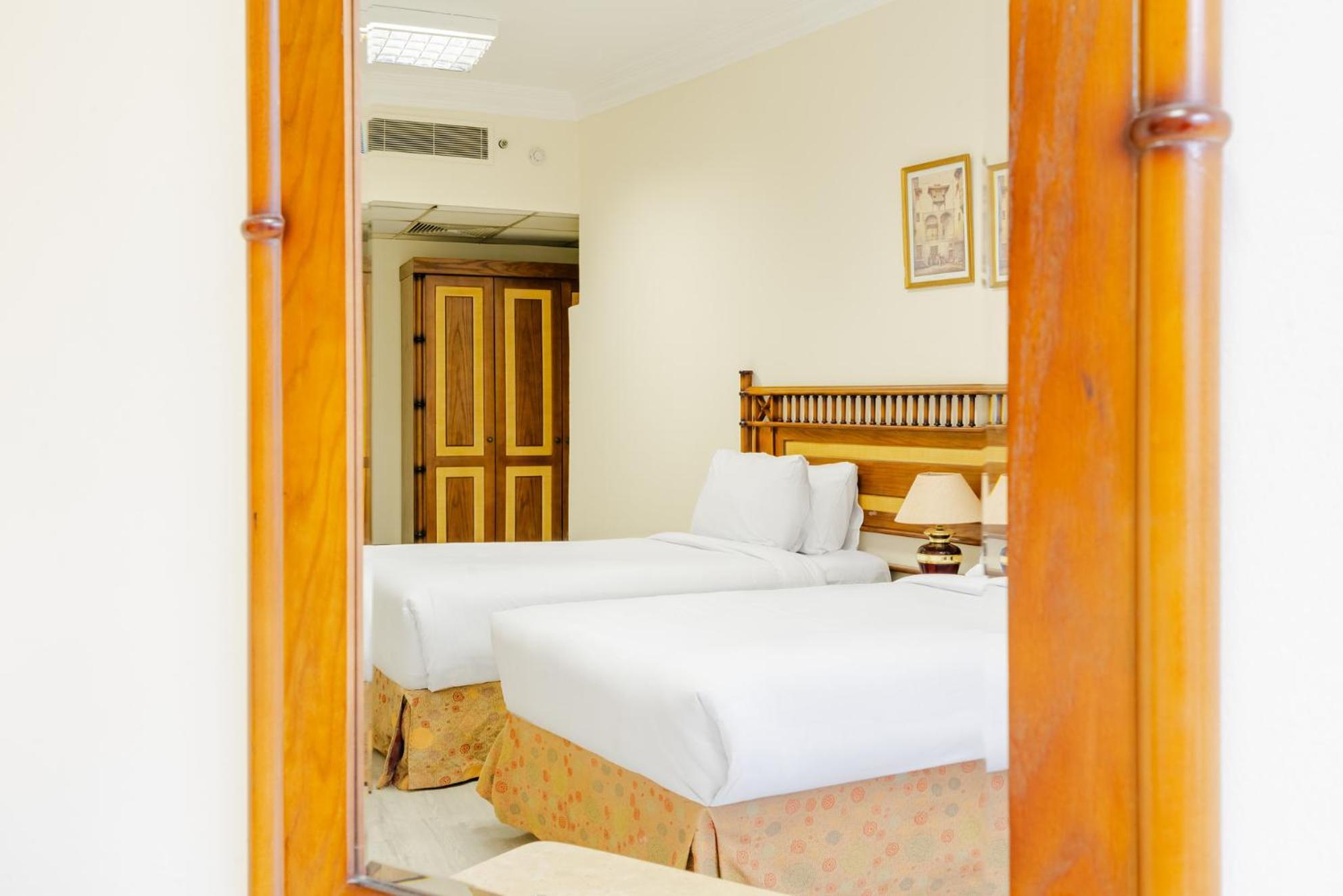 Om Kolthoom 4* Giza