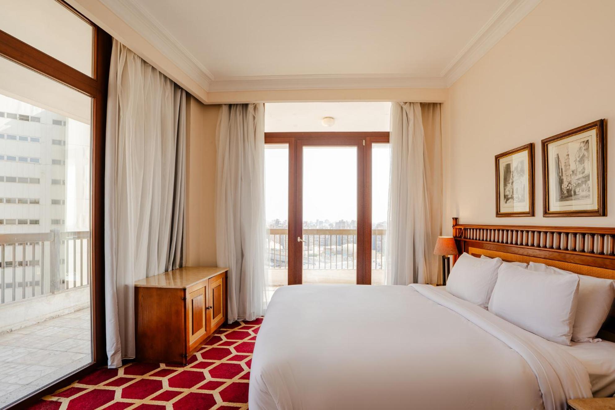 Hotel Om Kolthoom 4*
