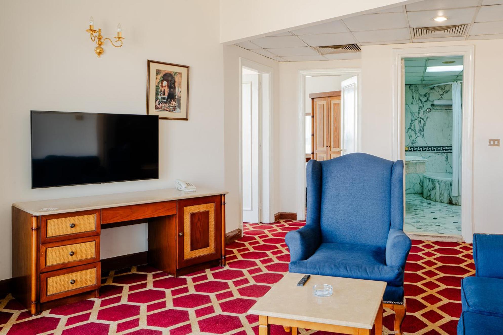 Hotel Om Kolthoom