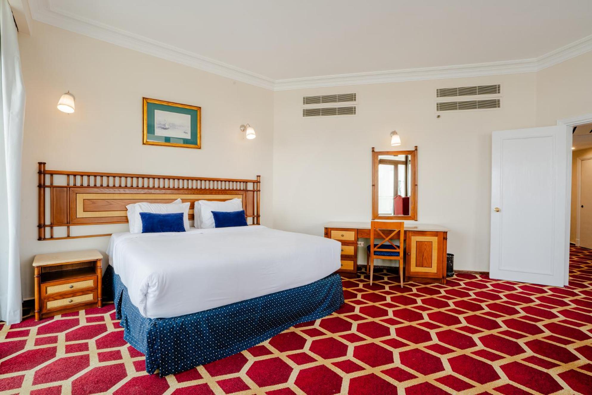 Om Kolthoom Hotel
